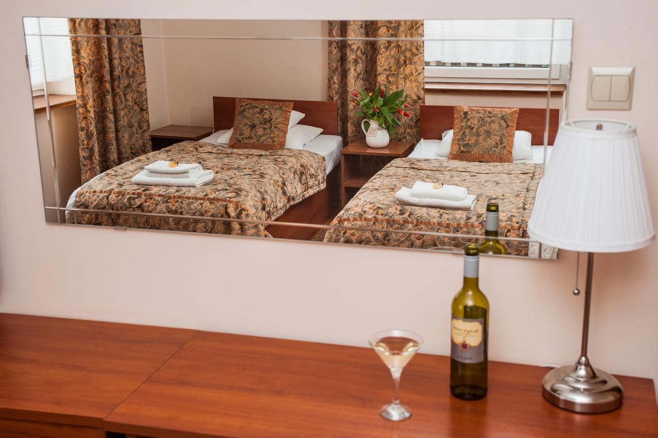 Willton Apartamenty Psary Extérieur photo